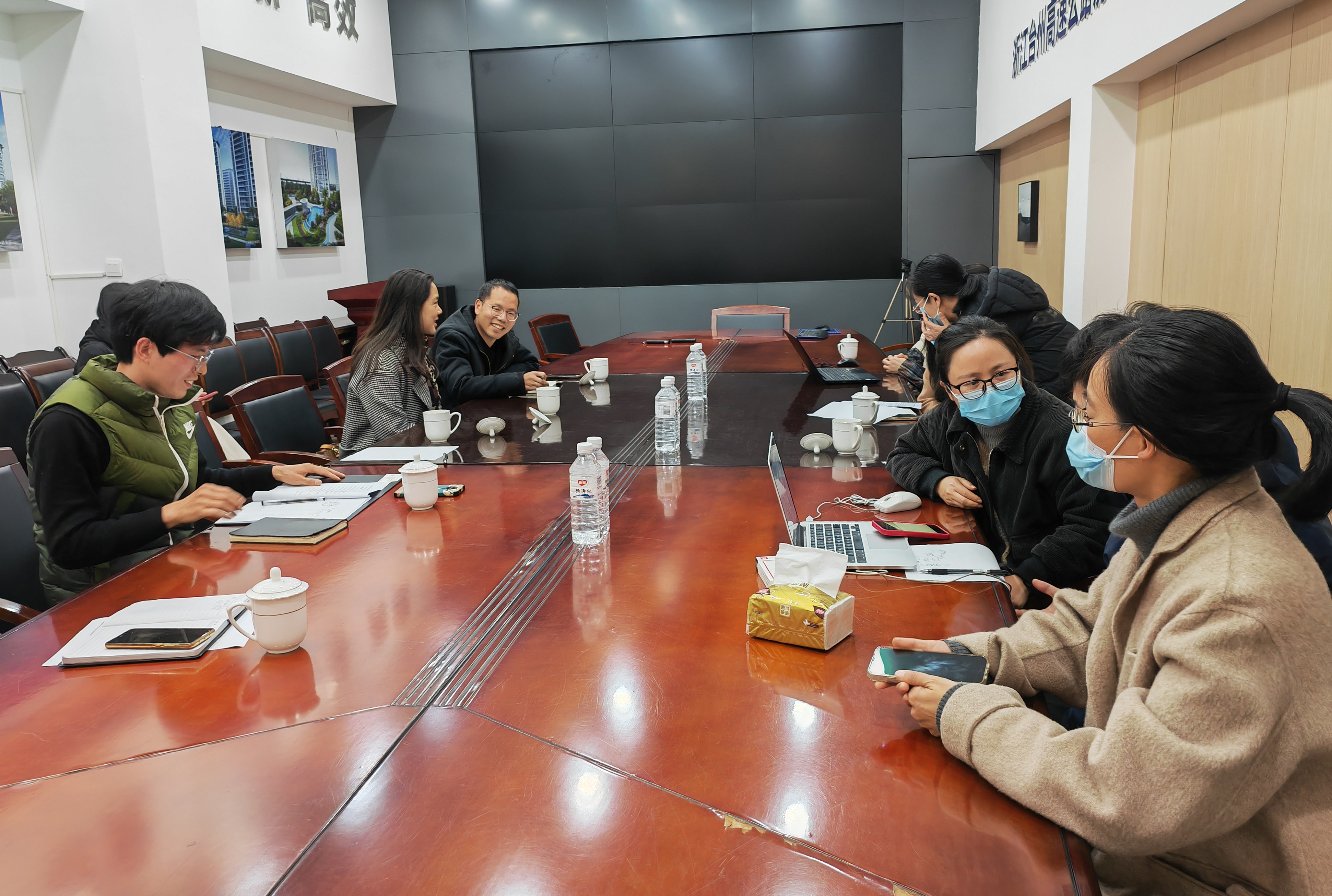 1675815173238161.jpg 杭州中匯總部審計年報負(fù)責(zé)人到訪集團開展現(xiàn)場溝通會-1.jpg