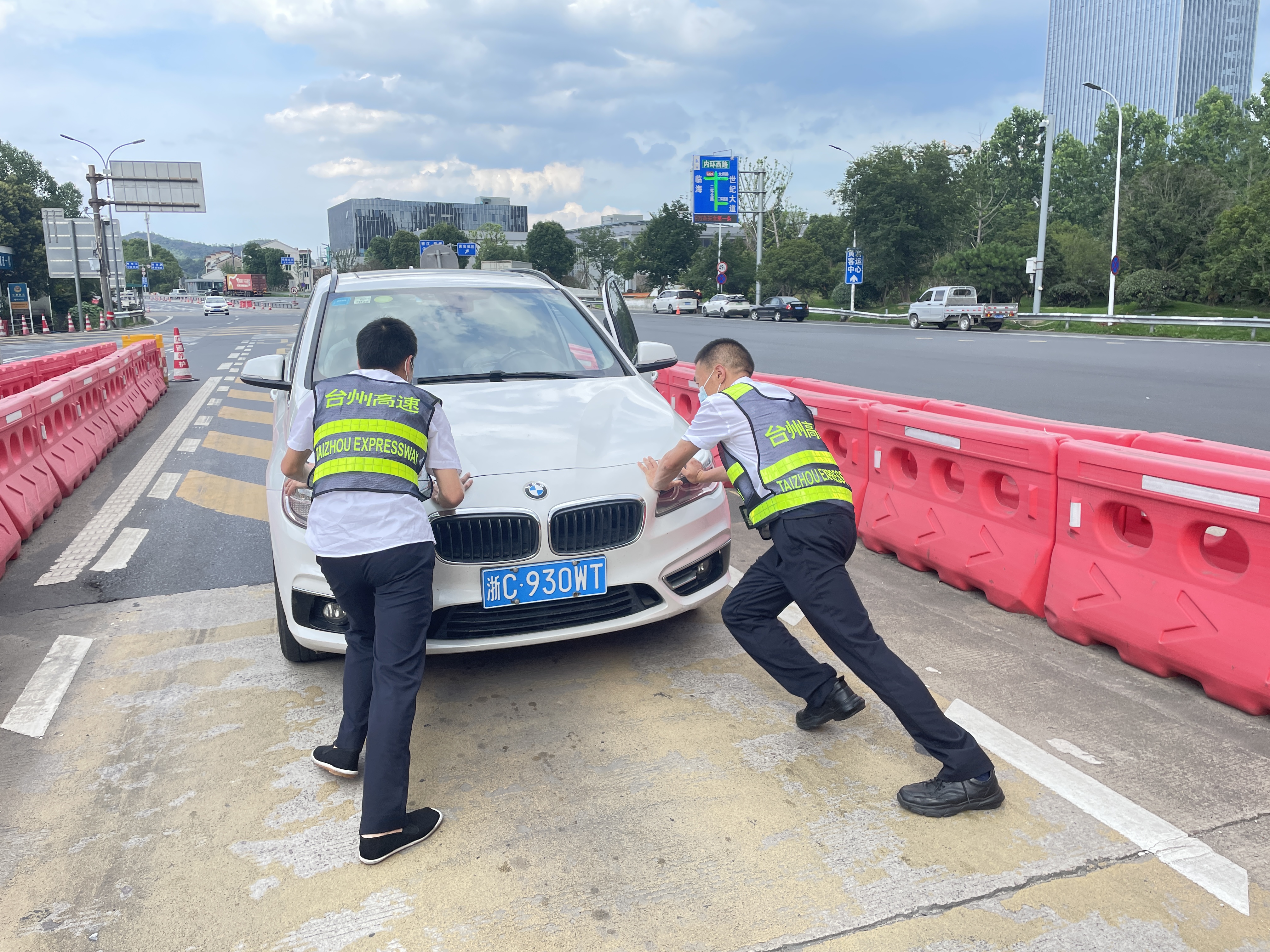 1687305050212865.jpg 牟妲.jpg